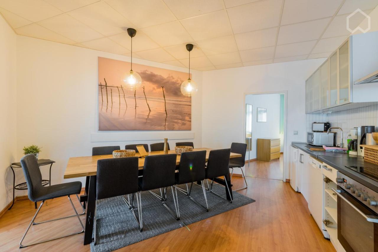 Spacious And Modern Furnished For 10 Guests Berlim